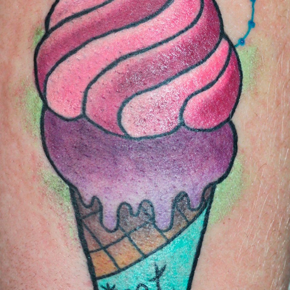 Tattoo helado eat me color por Tania Cristino